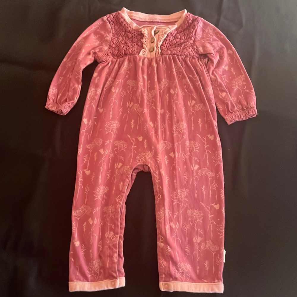 BURT’S BEES BABY snap closure coverall long sleeve Henley top SZ 6-9months